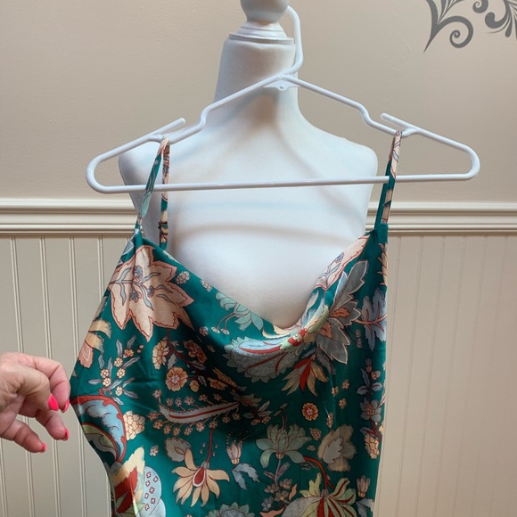 Floral Green Midi Dress - Picture 2 of 7